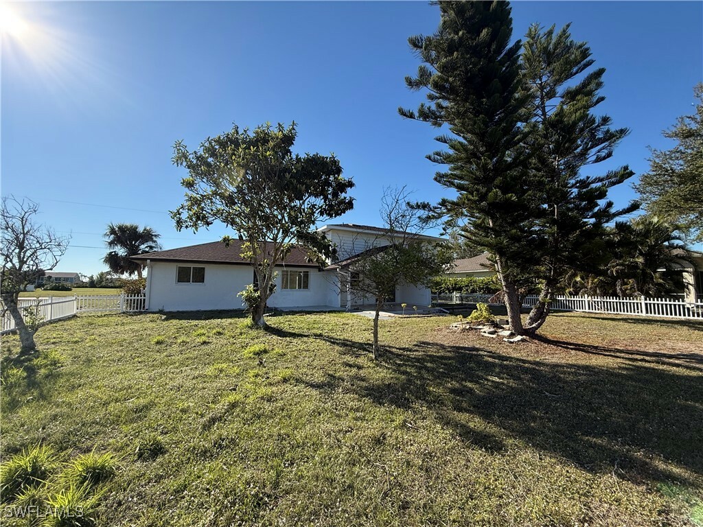 Property Photo: 1438 Navigator Road FL 33983