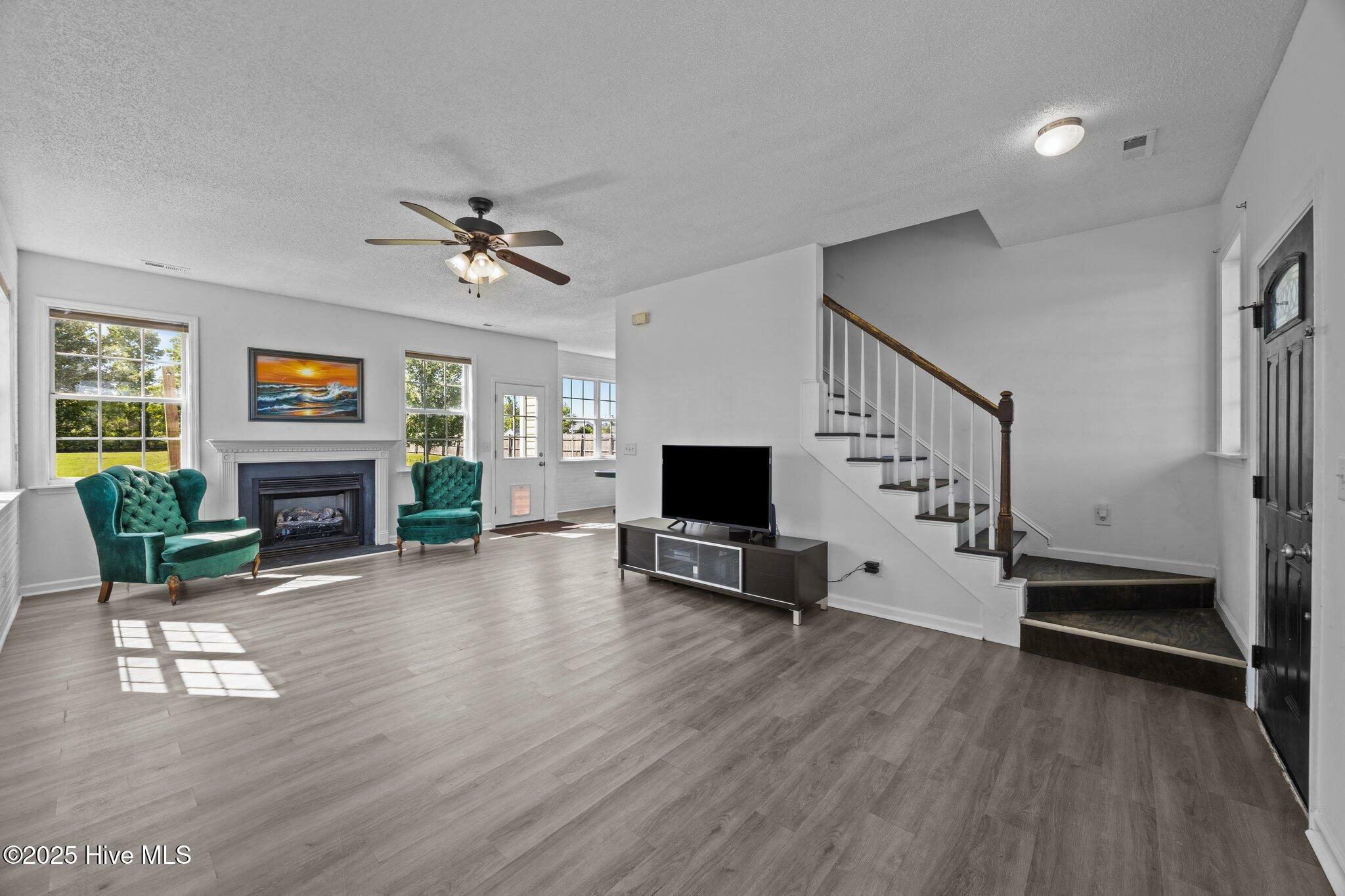 Property Photo: 106 Hardin Drive NC 28555