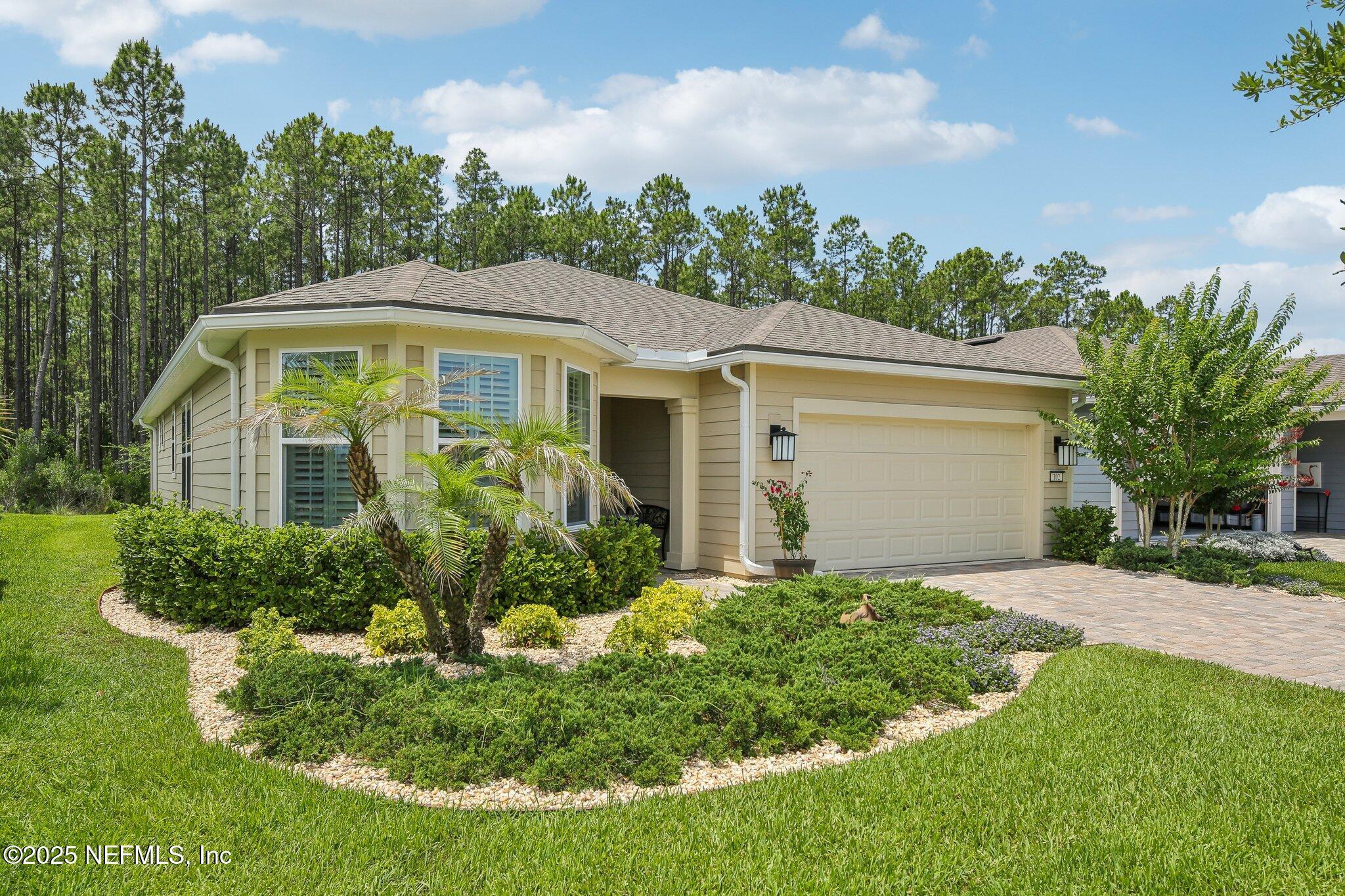 Property Photo: 102 Havencrest Avenue FL 32081