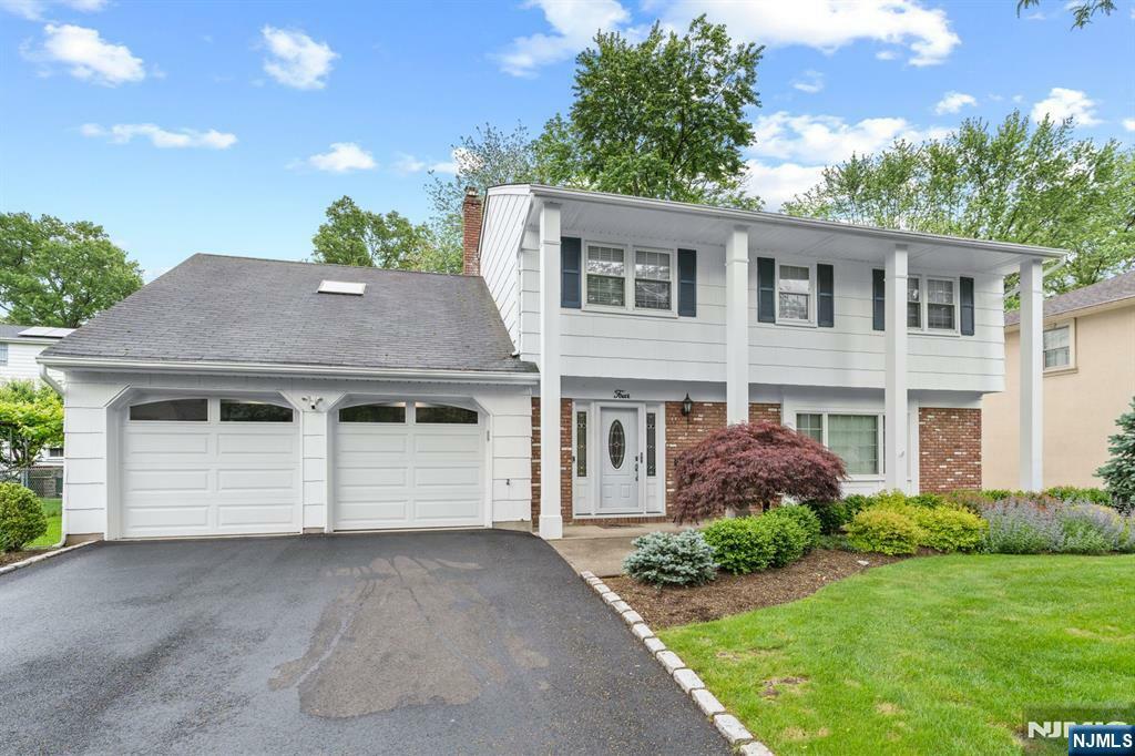 Property Photo: 4 Kimberly Way NJ 07661