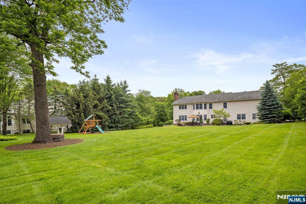 Property Photo: 6 Lauren Pond Court NJ 07627