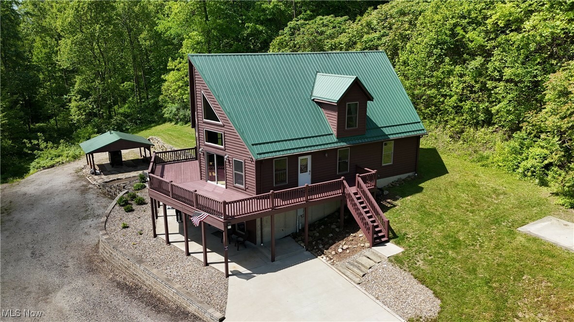 Property Photo: 693 Evening Star Avenue SE OH 44730