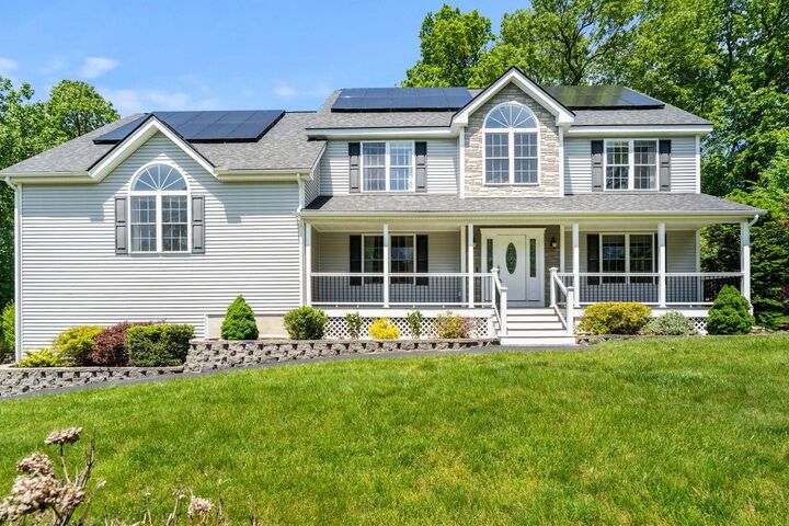 26 James Way  Hudson NH 03051 photo