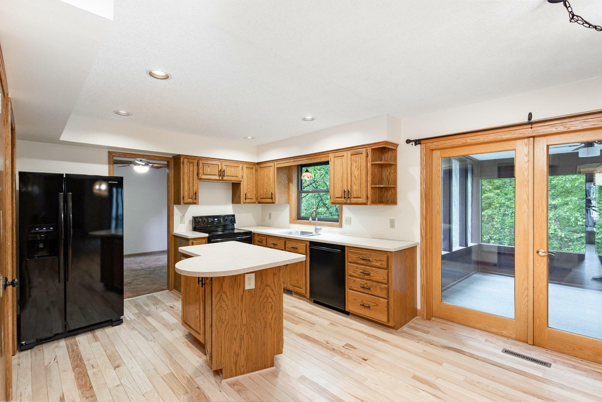 Property Photo: 8762 Highwood Way MN 55124