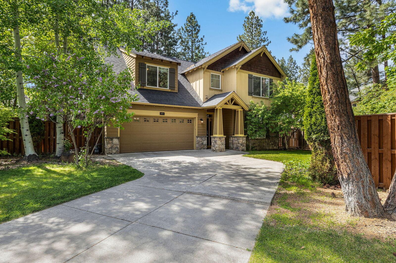 Property Photo:  19776 Galileo Avenue  OR 97702 