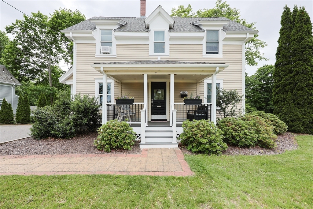 Property Photo: 253 Front St MA 02188