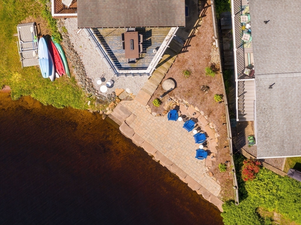 Property Photo: 11 Hamilton Dr MA 01521