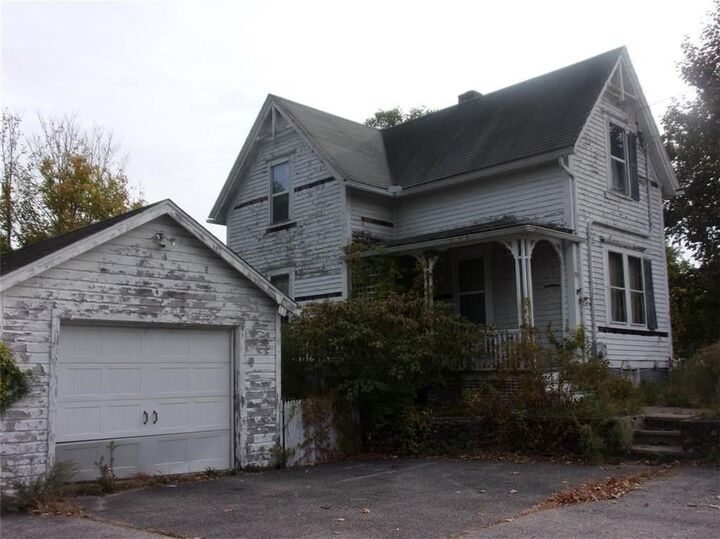 Property Photo: 351 County Rd RI 02806