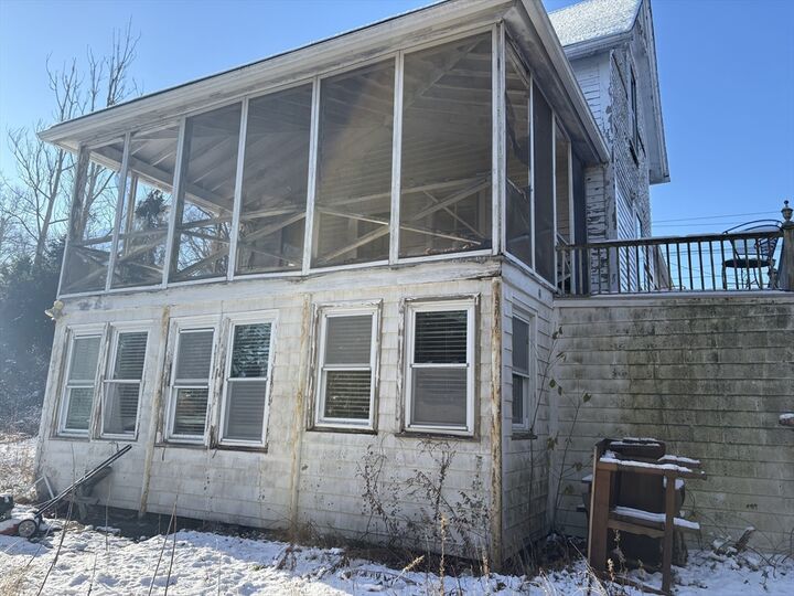 Property Photo: 351 County Rd RI 02806
