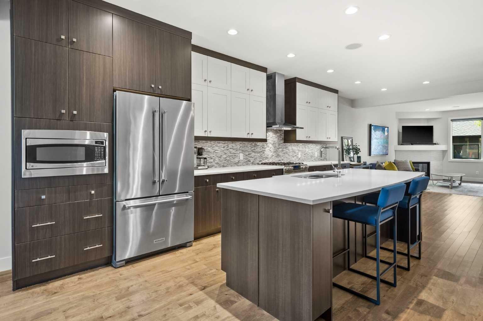 Property Photo: 2131 Broadview Road NW AB T2N 3J1