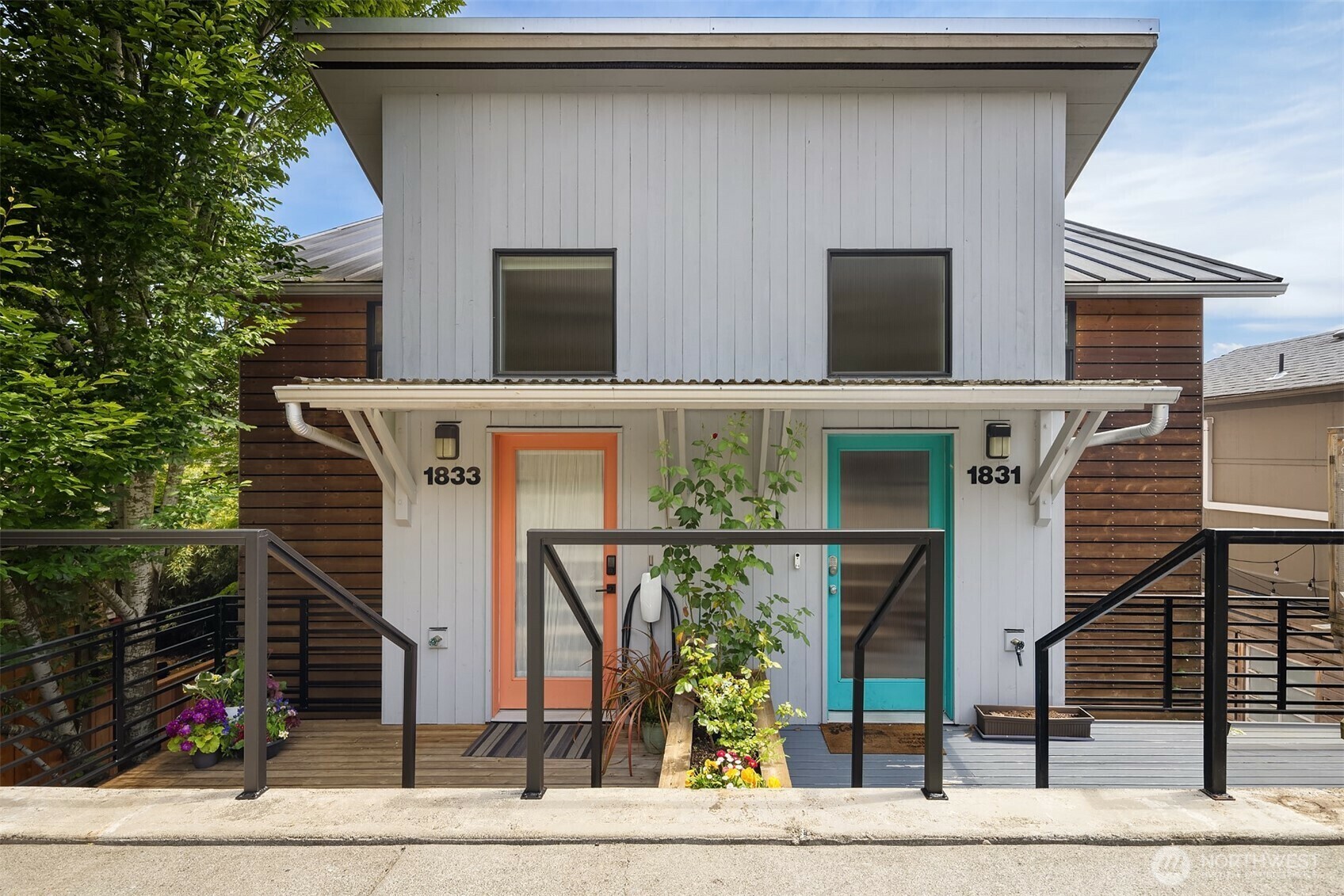 1833  27th Avenue  Seattle WA 98122 photo