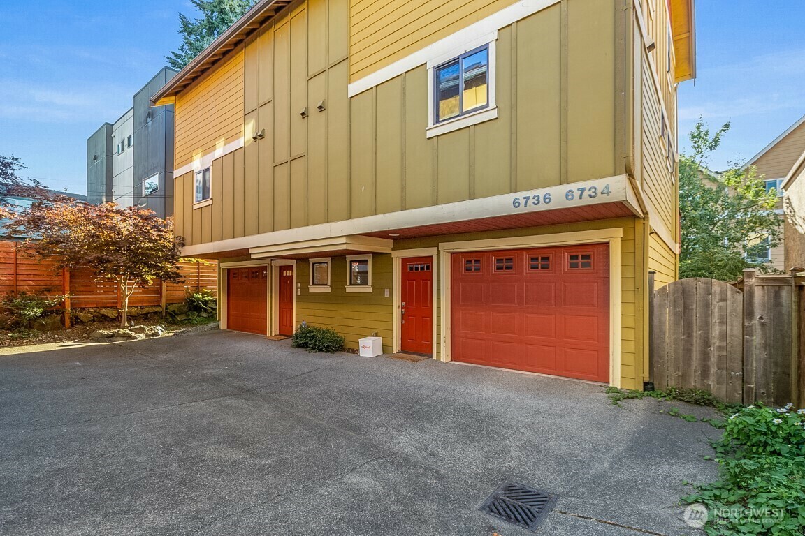 Property Photo:  6736  Alonzo Avenue NW  WA 98117 
