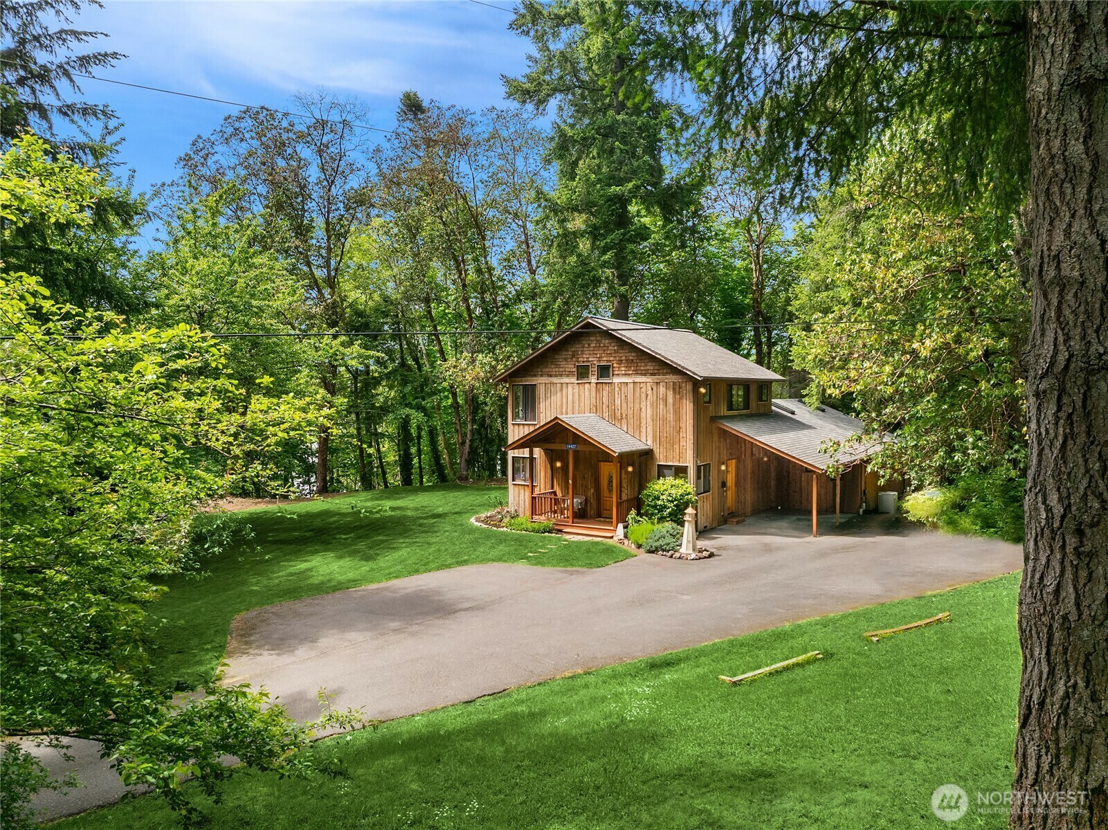Property Photo: 14427 Silven Avenue NE WA 98110