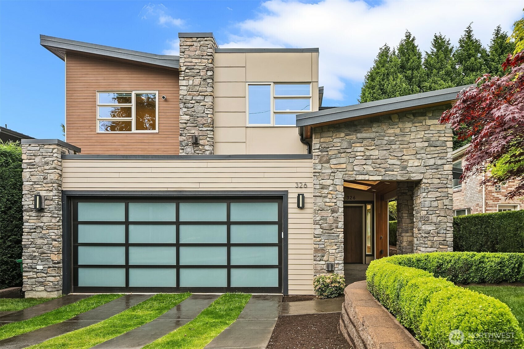 Property Photo: 326 7th Avenue S WA 98033