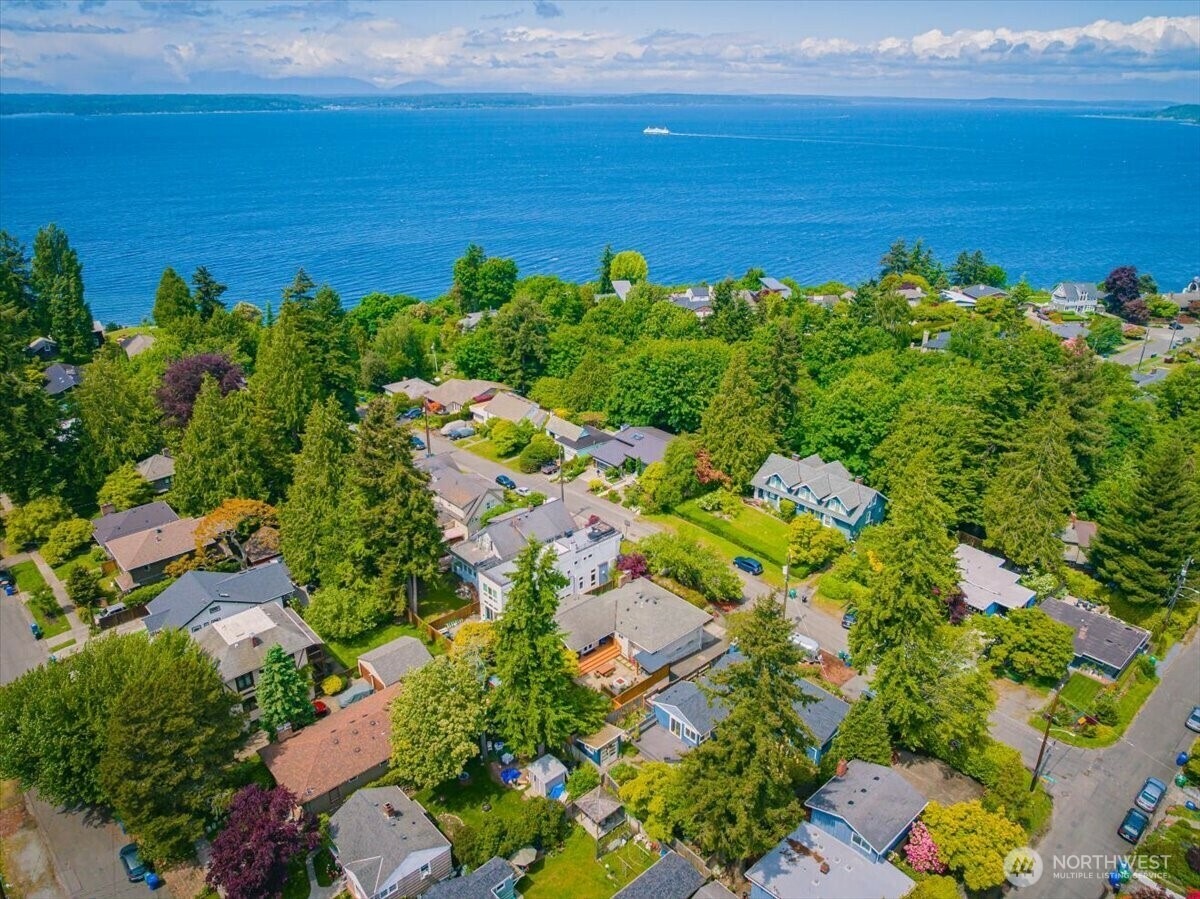 Property Photo: 5015 SW Prince Street WA 98116