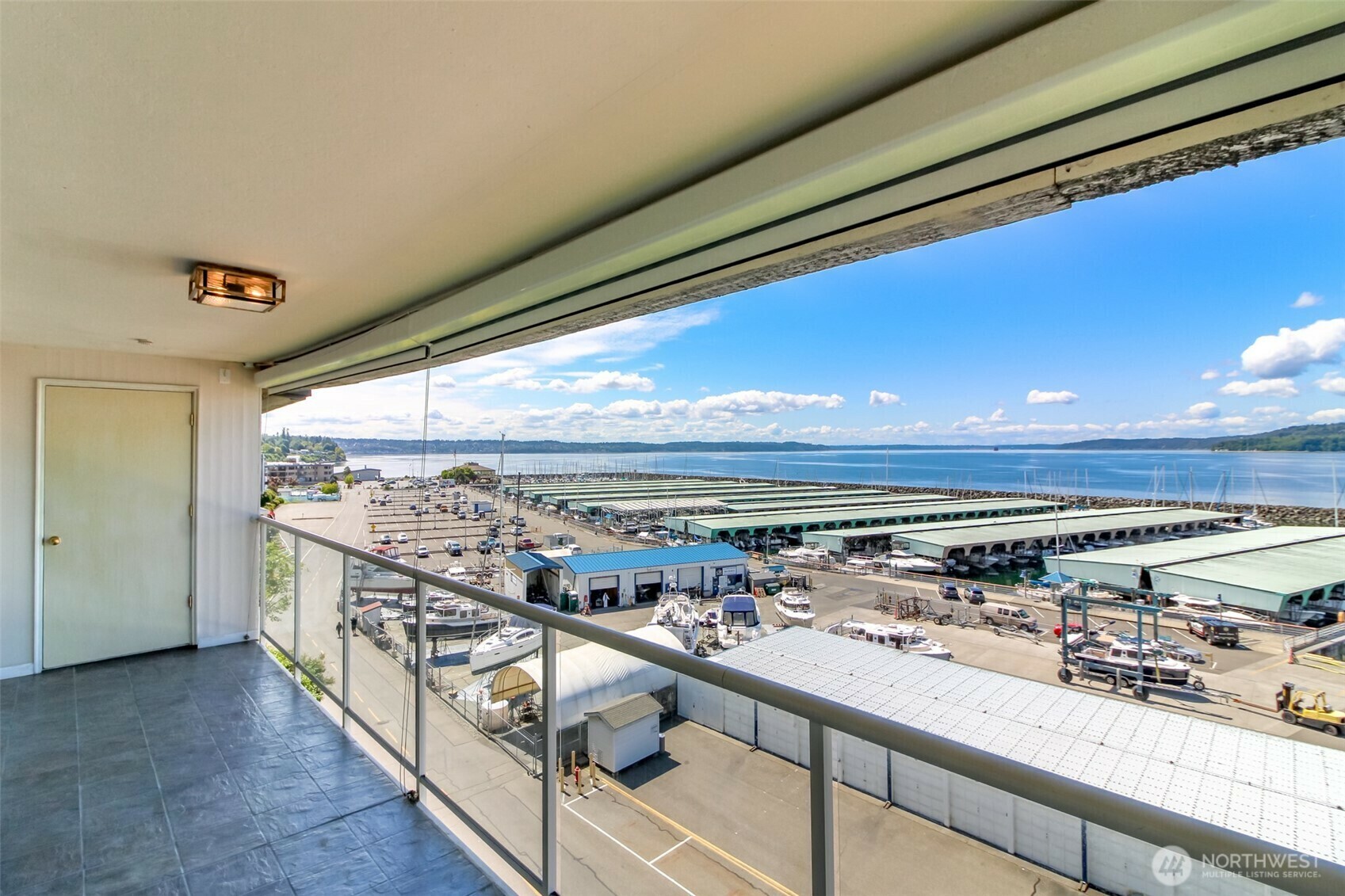 Property Photo: 22315 6th Ave S A402 WA 98198