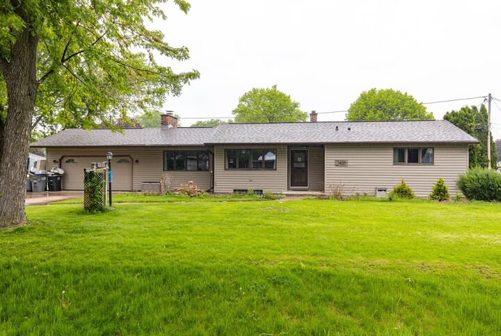 1400 Sunset Lane  Menasha WI 54952 photo