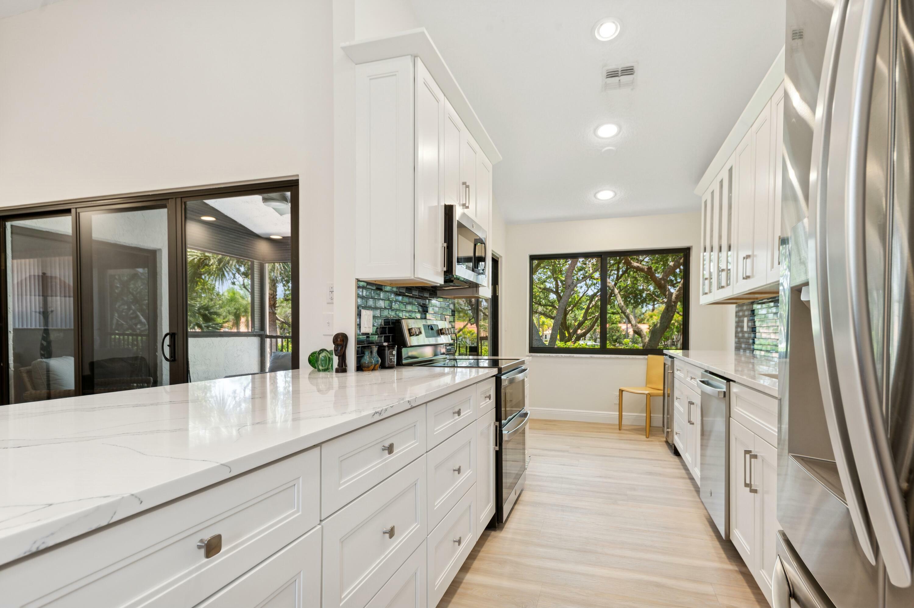 Property Photo: 17340 Boca Club 702 Boulevard 702 FL 33487