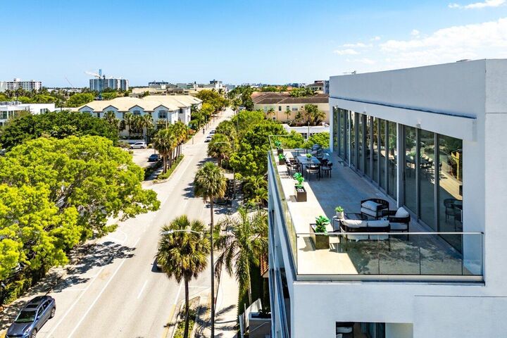246 NE 6th Avenue Ph1  Delray Beach FL 33483 photo