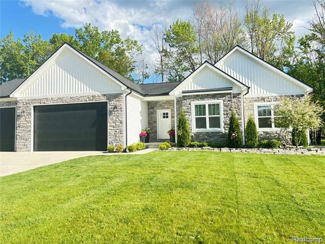 Property Photo: 6210 Woodridge Lane MI 48439
