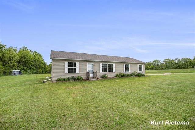 Property Photo: 532 48th Street MI 49056