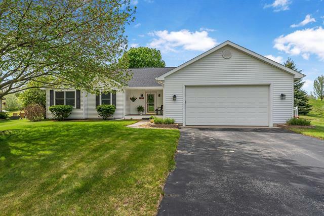 1291 Farmington Drive  Garfield Twp MI 49696 photo