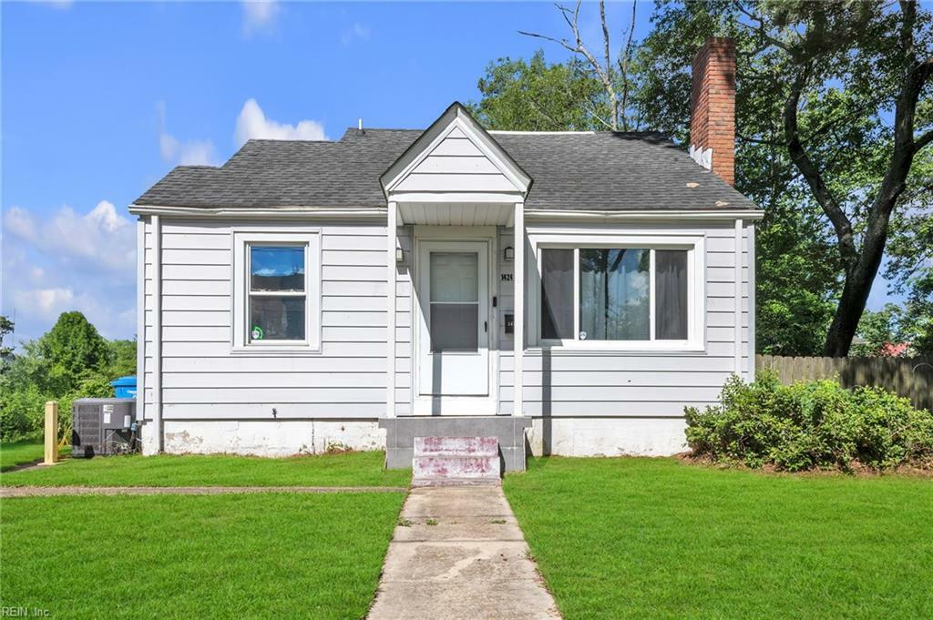 Property Photo: 1424 Stewart St VA 23324