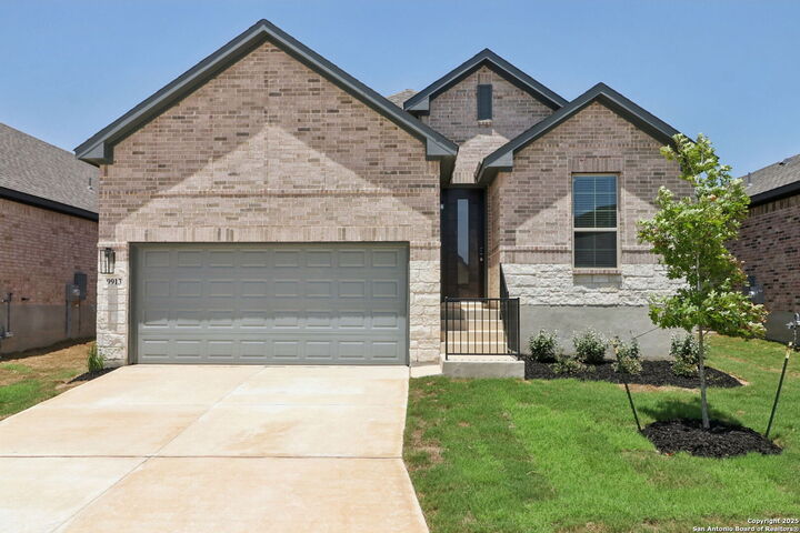 Property Photo:  9913 Paladin Ridge  TX 78254 