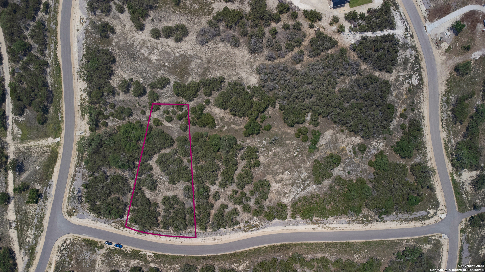 Property Photo: 1020 Pristine Trl TX 78133