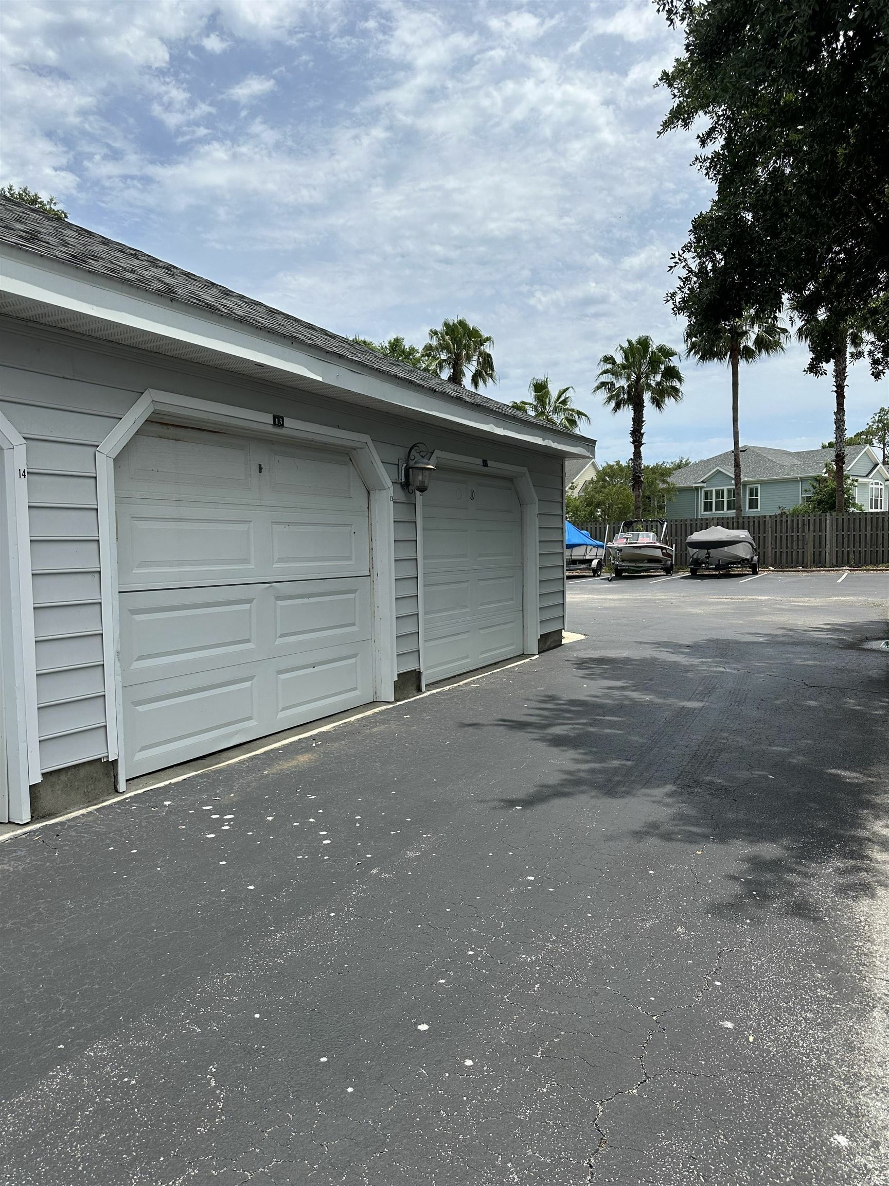 Property Photo: Garage 13 FL 32080