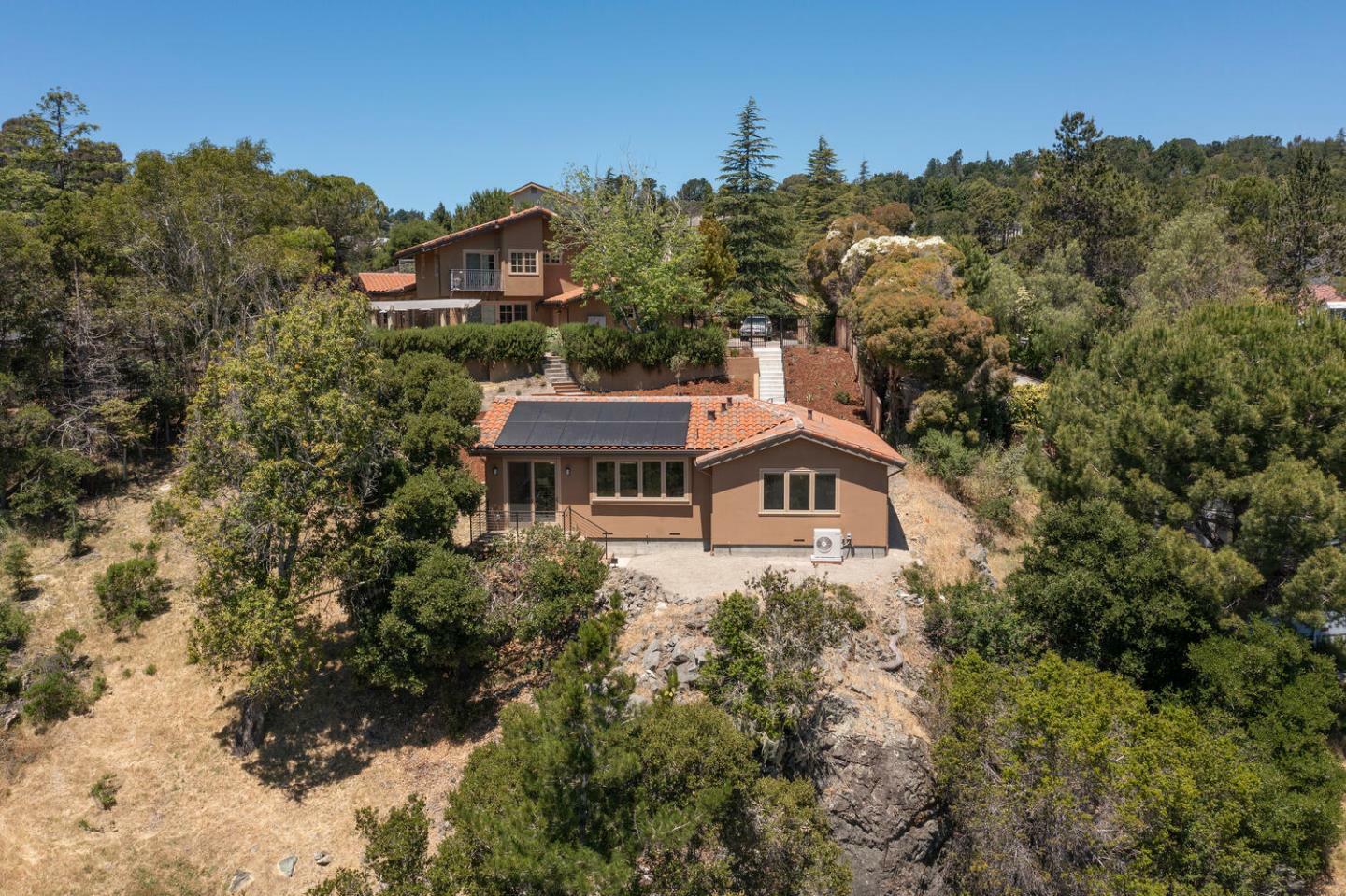 Property Photo: 30 Lydia Court CA 94010