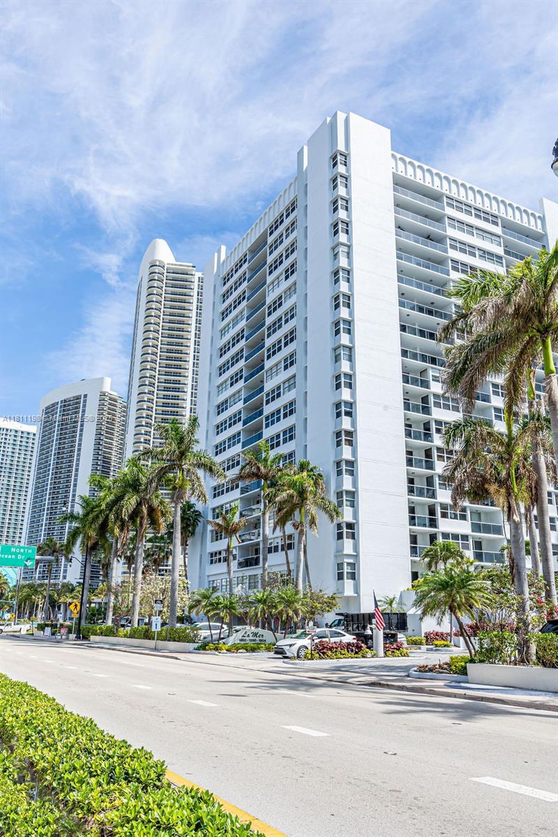 Property Photo:  1830 S Ocean Dr 3209  FL 33009 