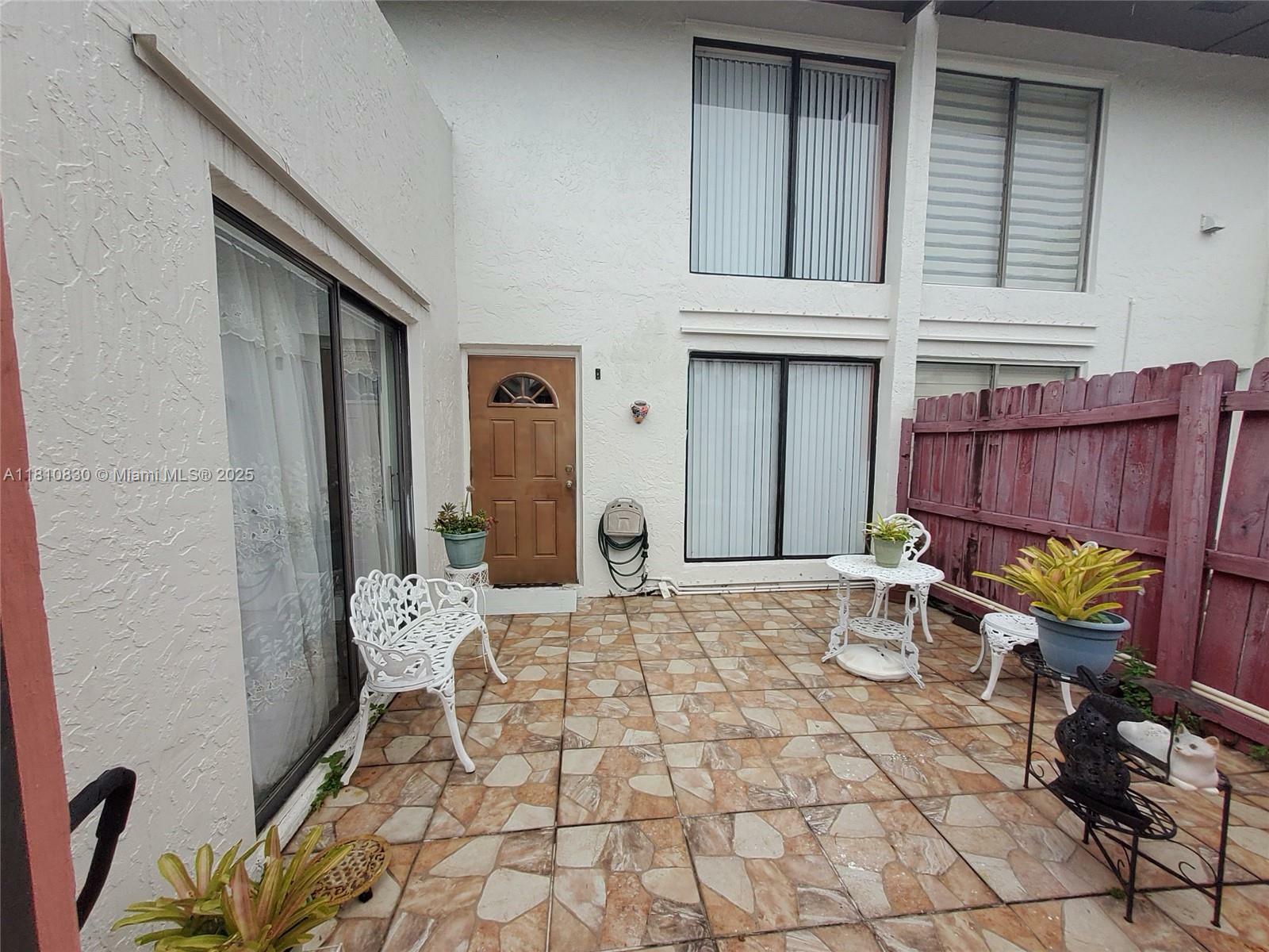 11389 SW 65th St  Miami FL 33173 photo