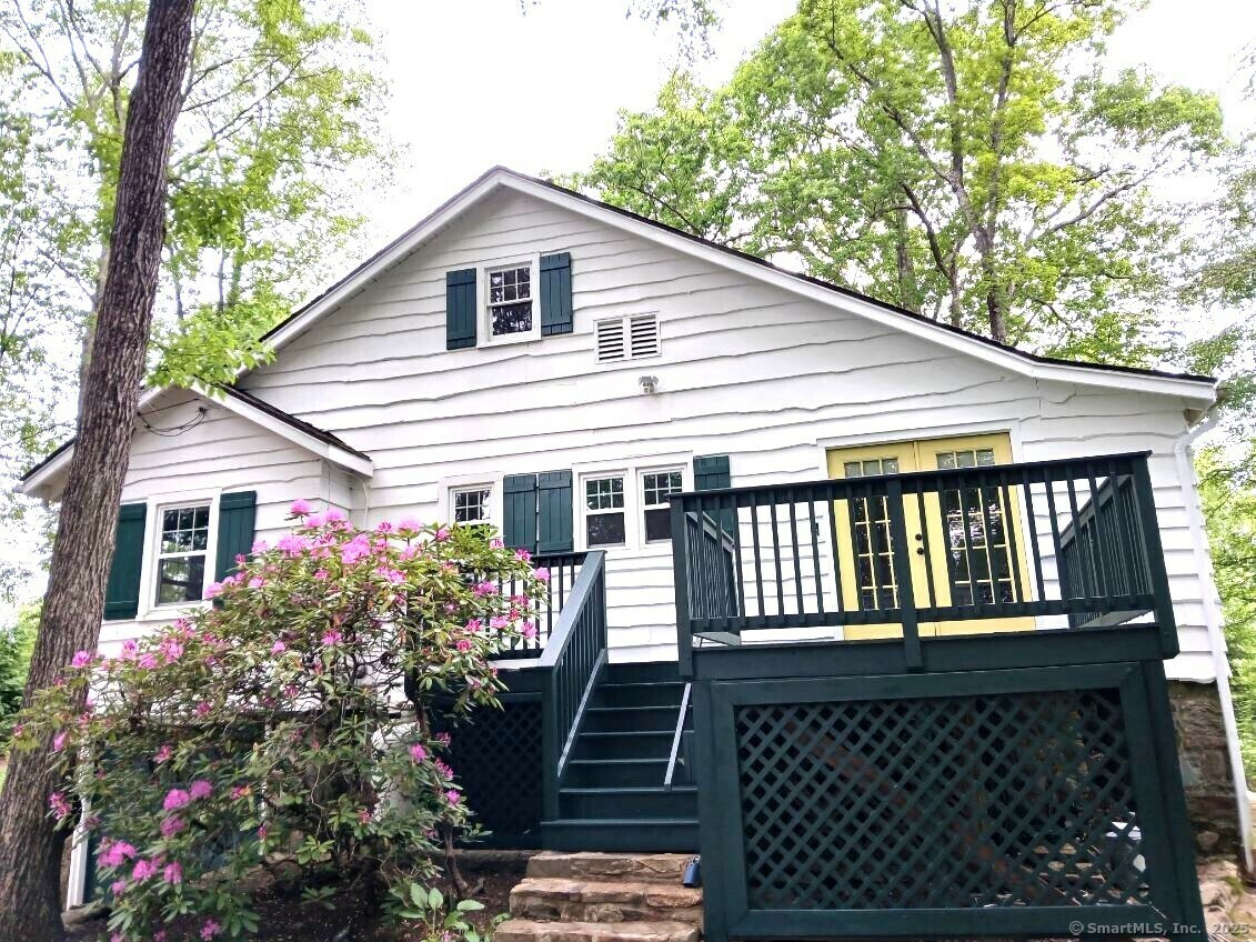 Property Photo: 12 Woody Place CT 06877