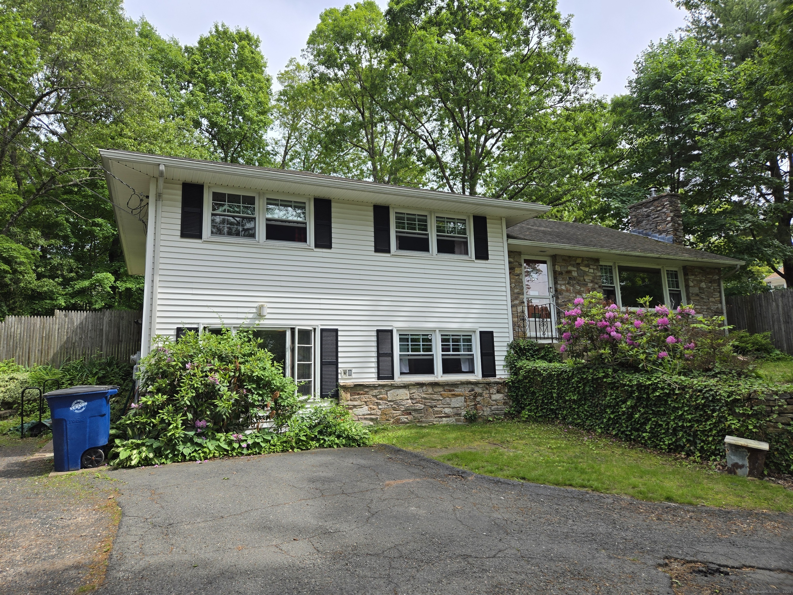Property Photo: 222 Lake Street CT 06066