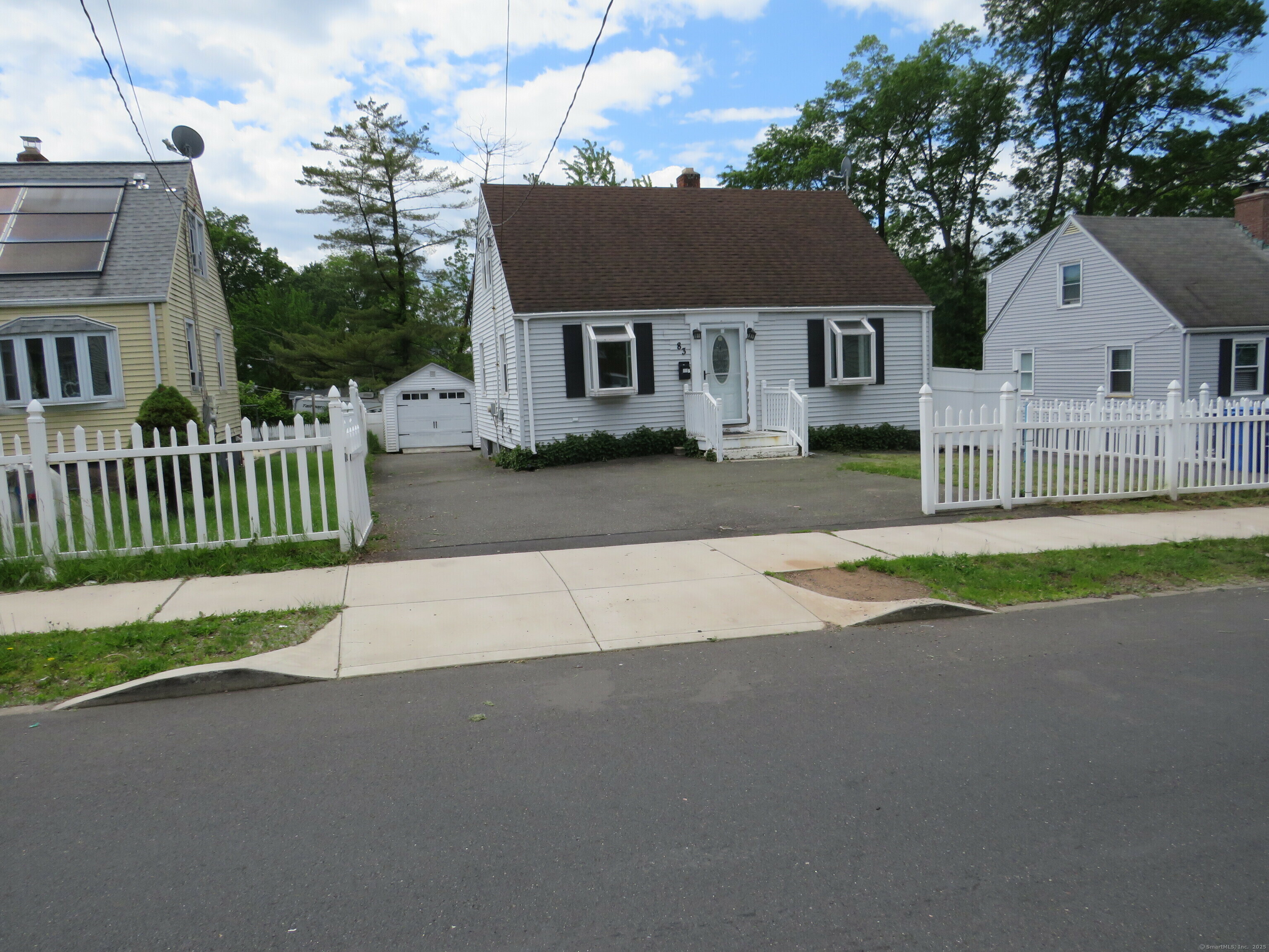 Property Photo:  83 Stone Street  CT 06106 