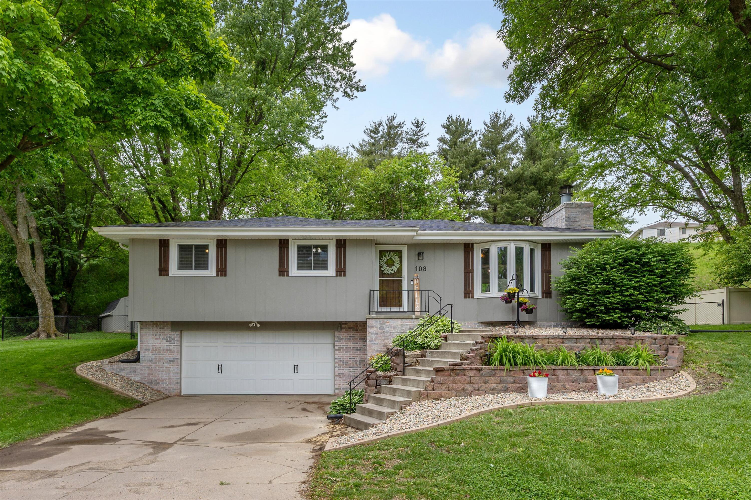 108 Knollwood Drive  Council Bluffs IA 51503 photo