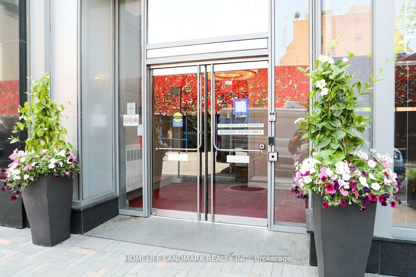 Property Photo: 155 Yorkville Avenue 1920 ON M5R 1C4