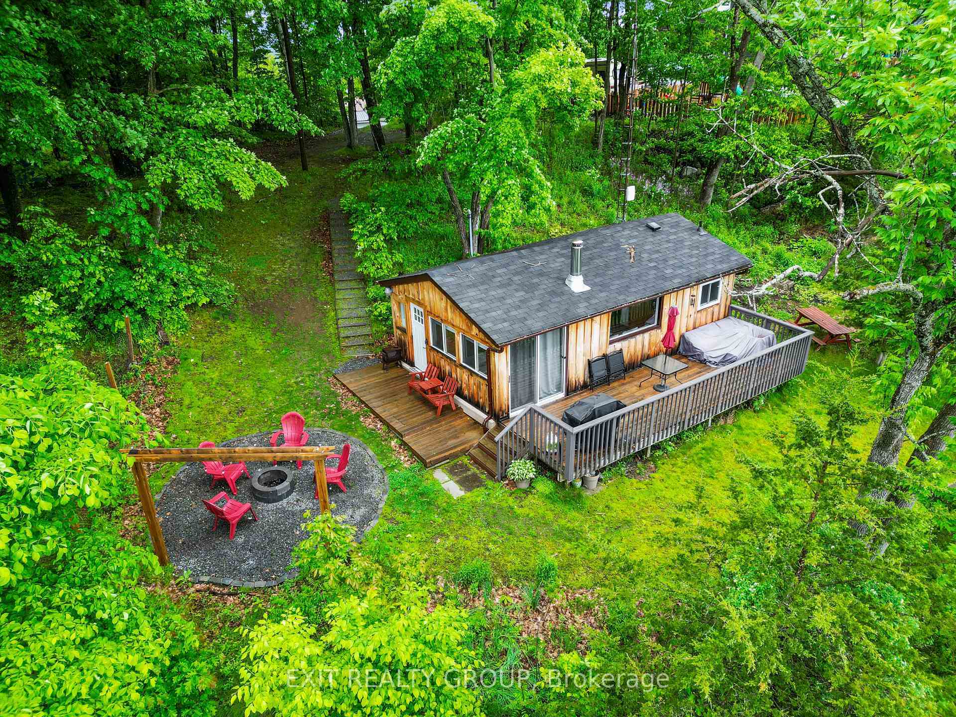 Property Photo: 734 Marble Point Road ON K0K 2M0