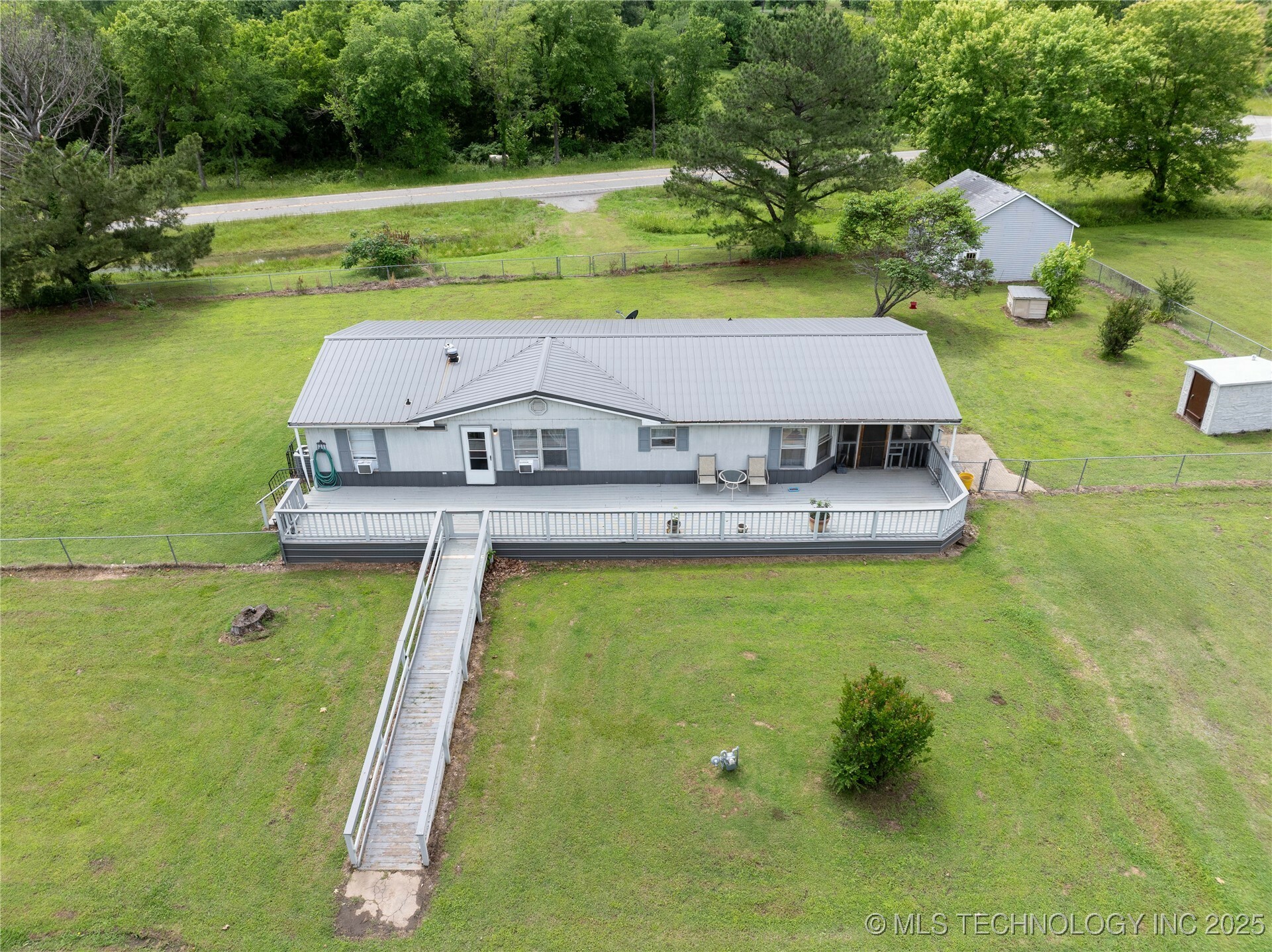 Property Photo: 31837 S 85th Street E OK 74455
