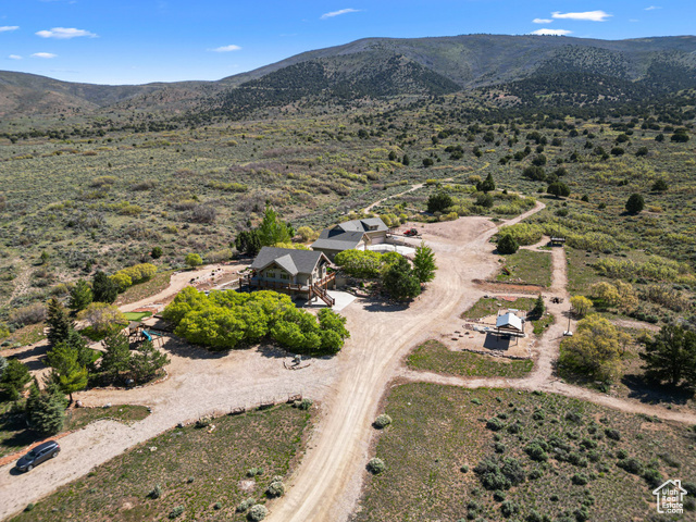 Property Photo: 865 S Guilded Oak Rd E UT 84082