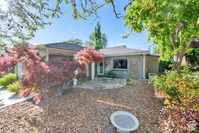 Property Photo: 1549 E Roosevelt Ave UT 84105