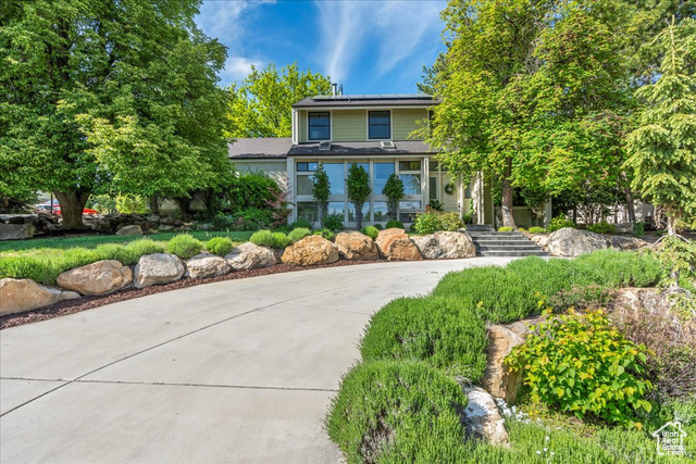Property Photo:  971 E Village Way  UT 84004 