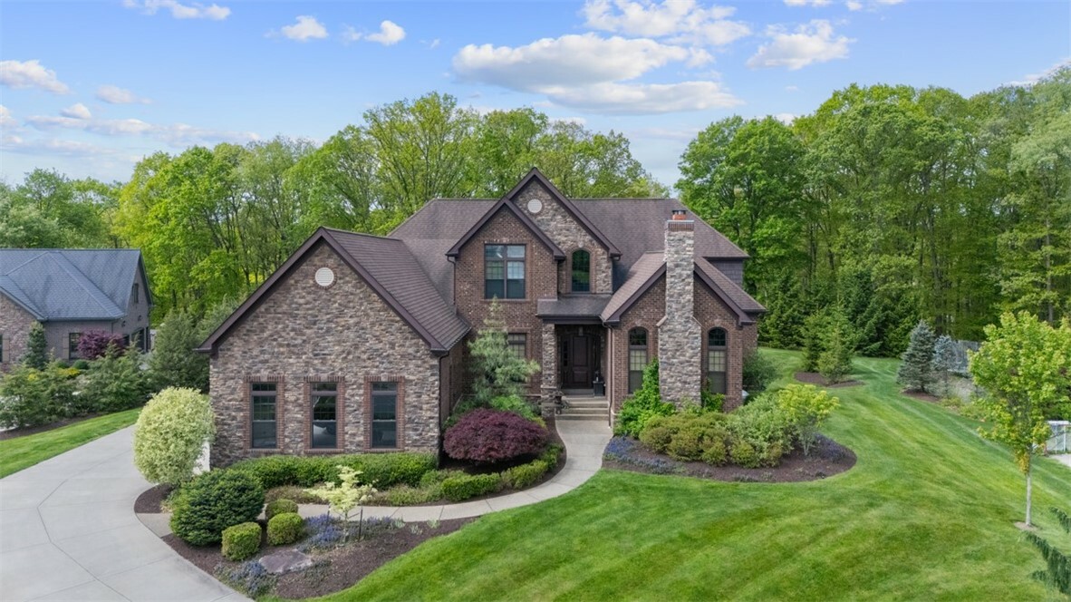 Property Photo: 338 Buckingham Dr PA 15367