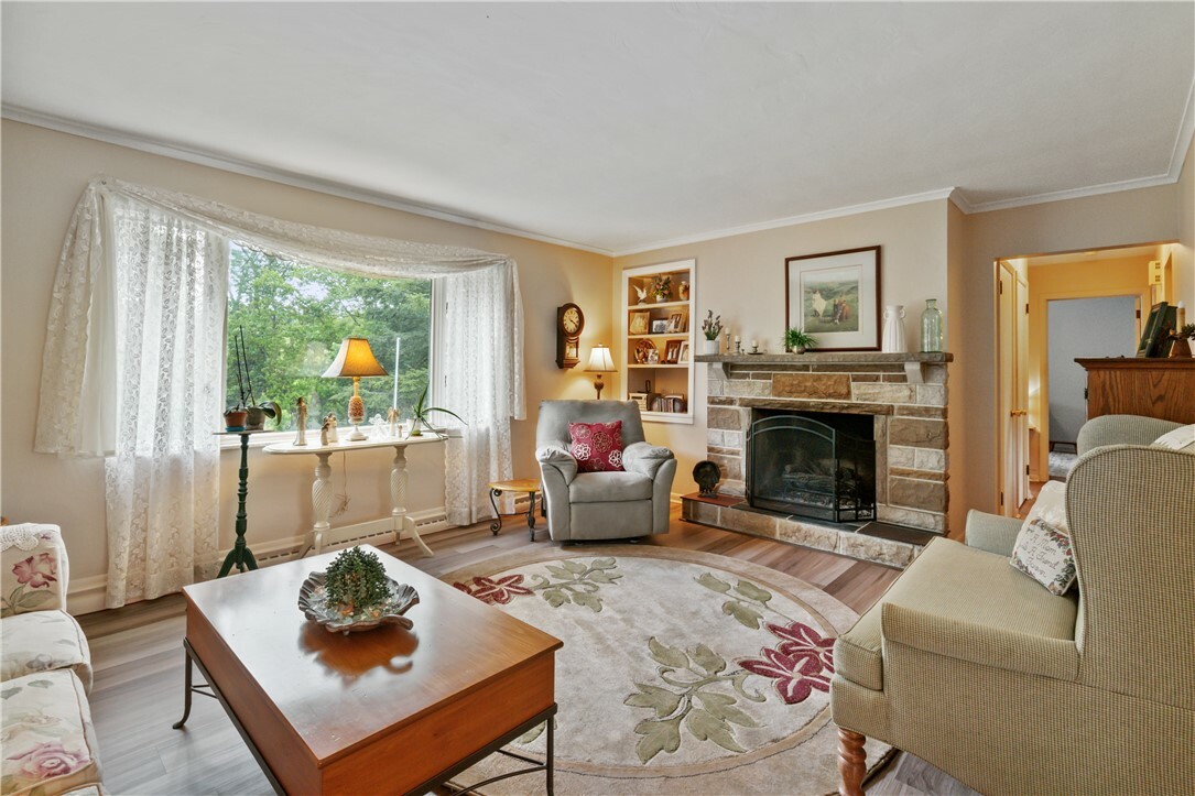 Property Photo: 407 Neola Cir PA 15237