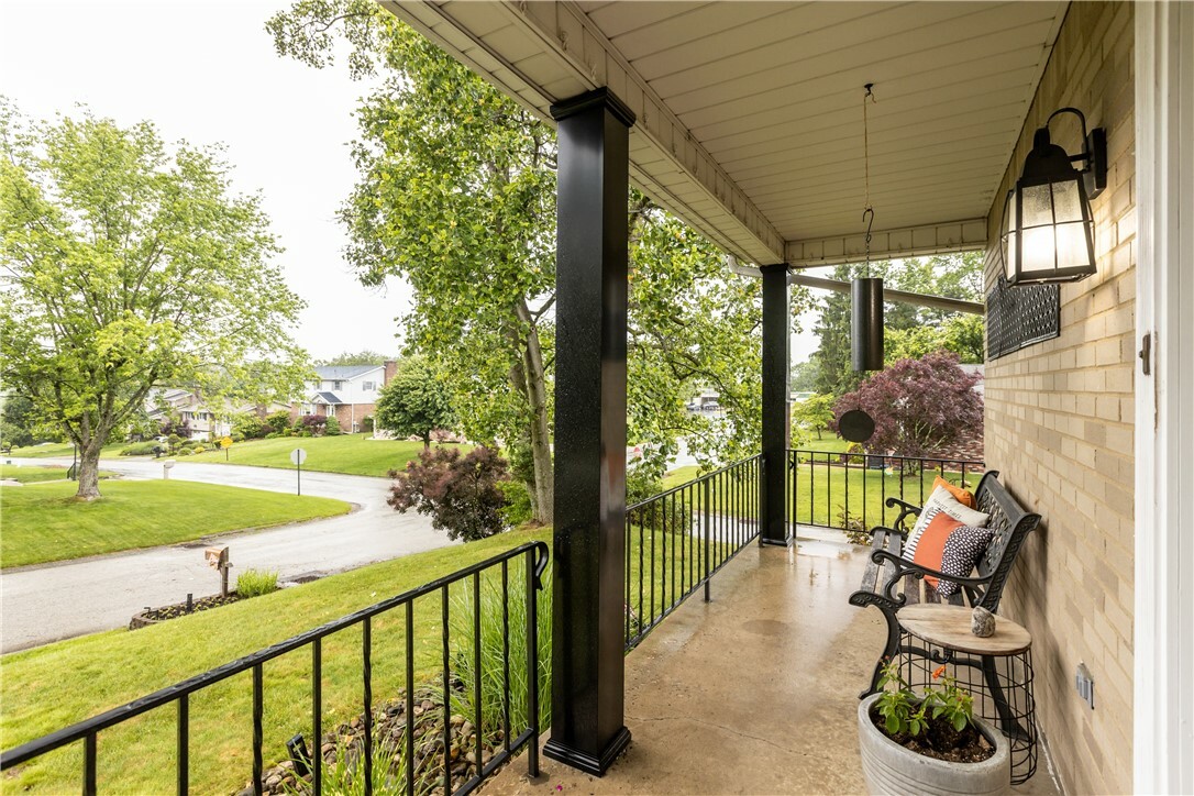 Property Photo: 200 Sunrise Dr PA 15642