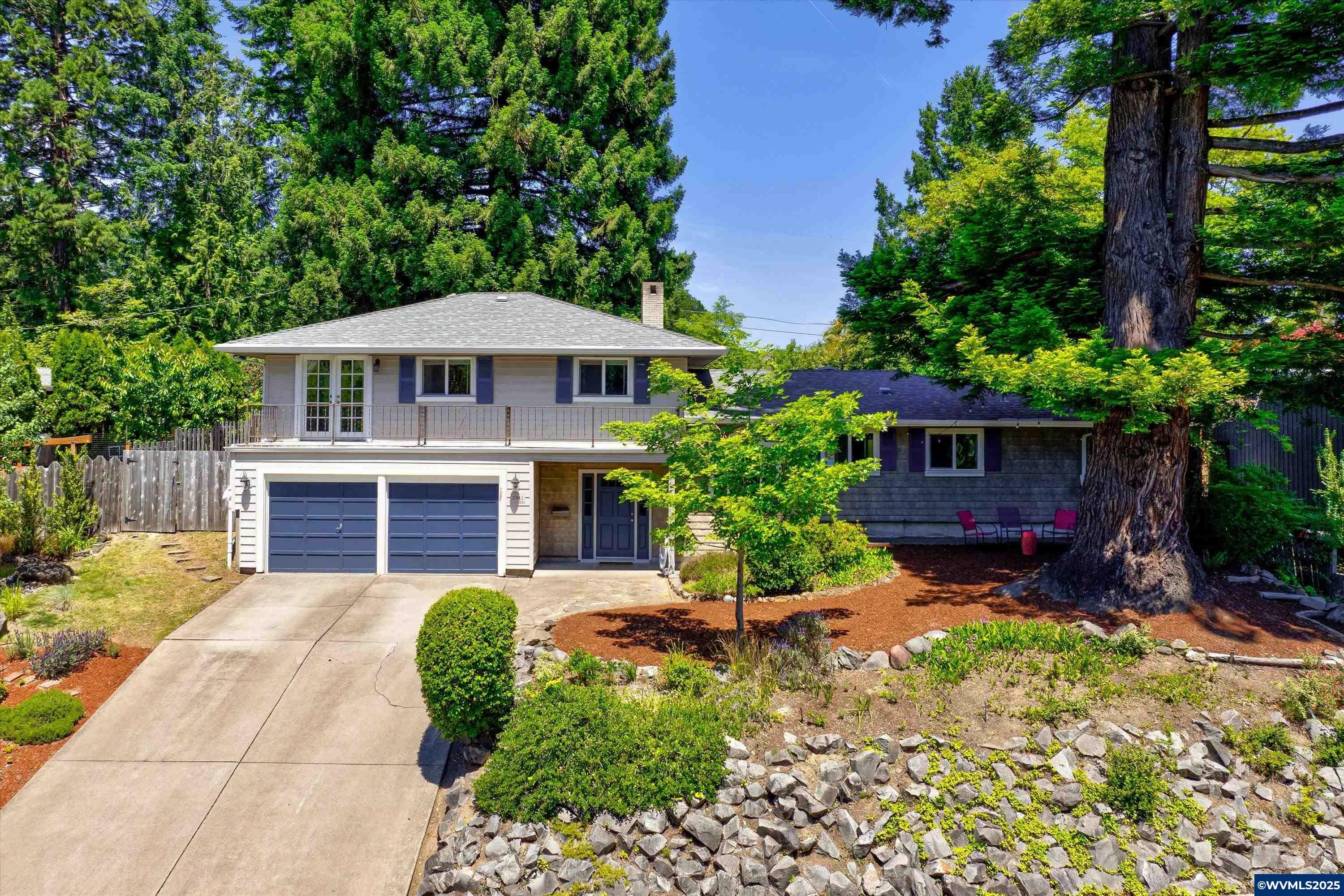 Property Photo: 2941 NW Elmwood Dr OR 97330