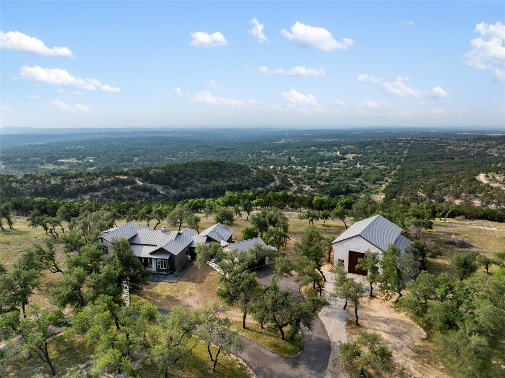 1276 Canyon Crossing View  Dripping Springs TX 78620 photo
