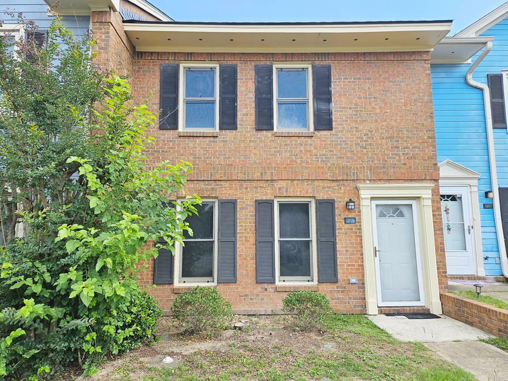 Property Photo: 1209 Hampton Court GA 31701