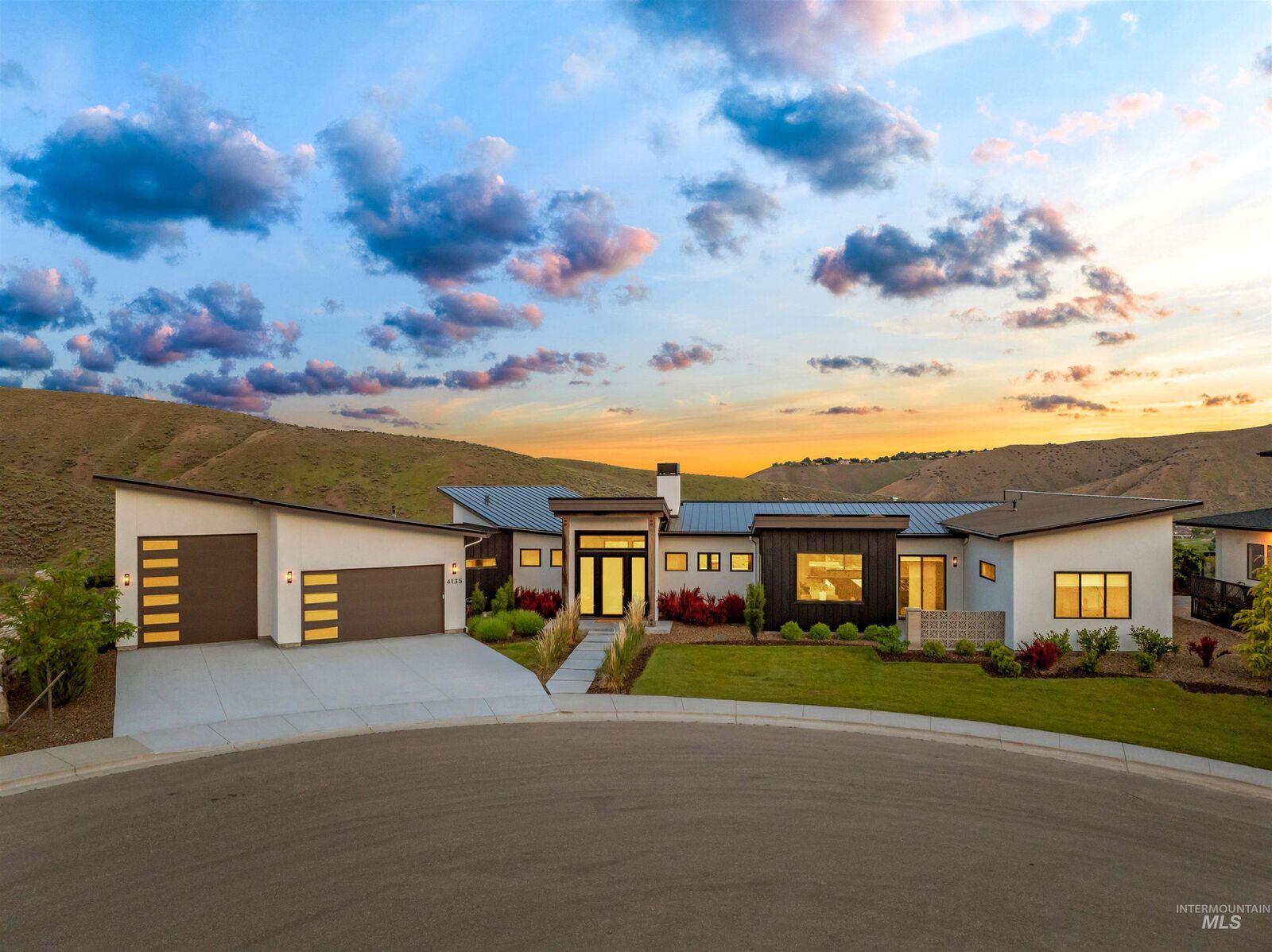 Property Photo:  4135 N Hawkeye Pl  ID 83703 